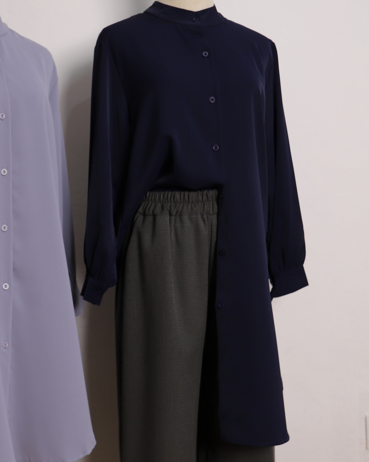 Blouse Labuh Muslimah Laila Long Tops In Navy Blue - Image 4