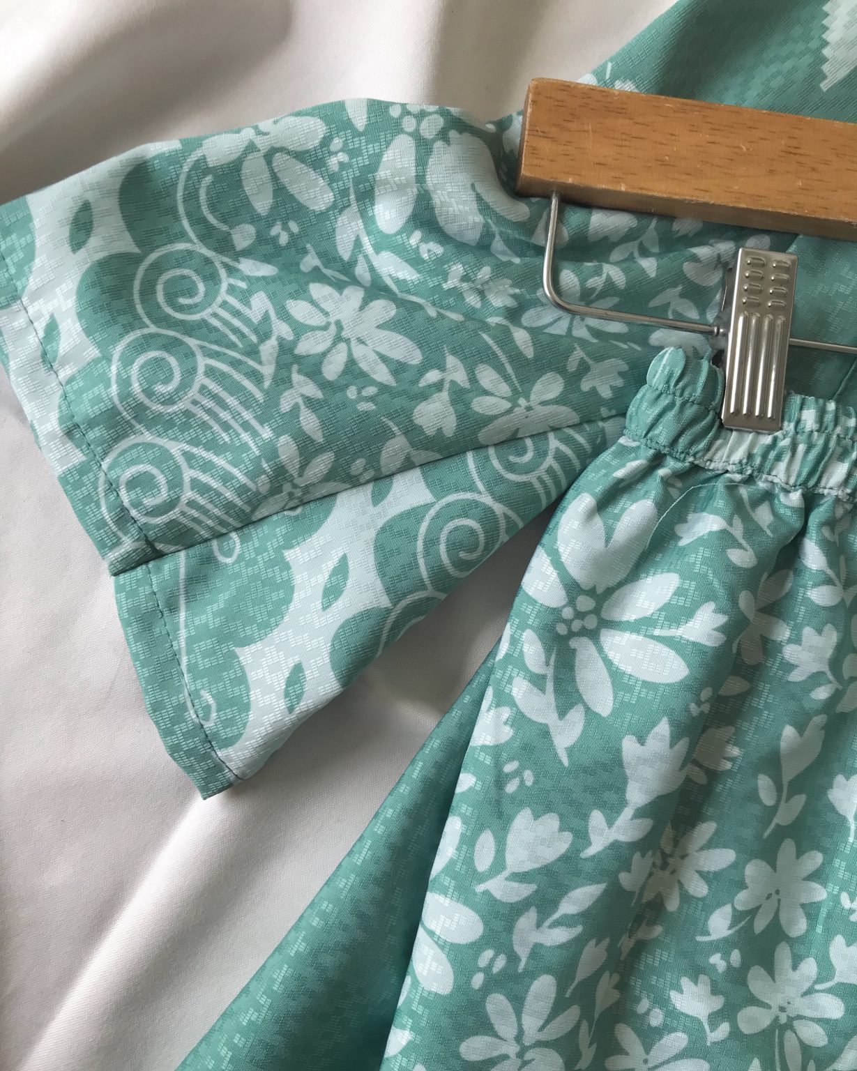 Baju kurung Batik Pahang Fateema in Turquoise - Image 2