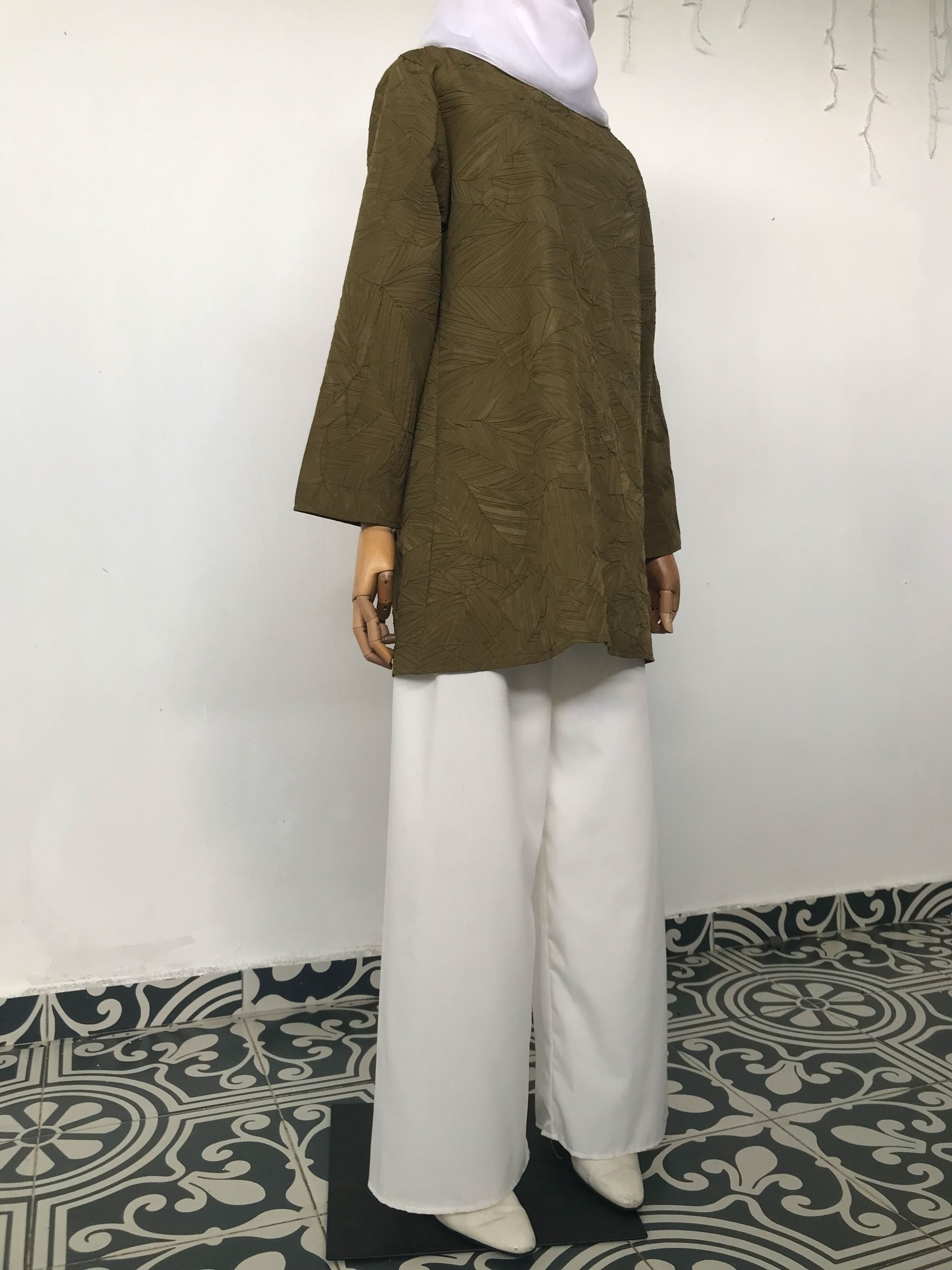 Tiara Ironless Tops in Olive Majestic - Image 4