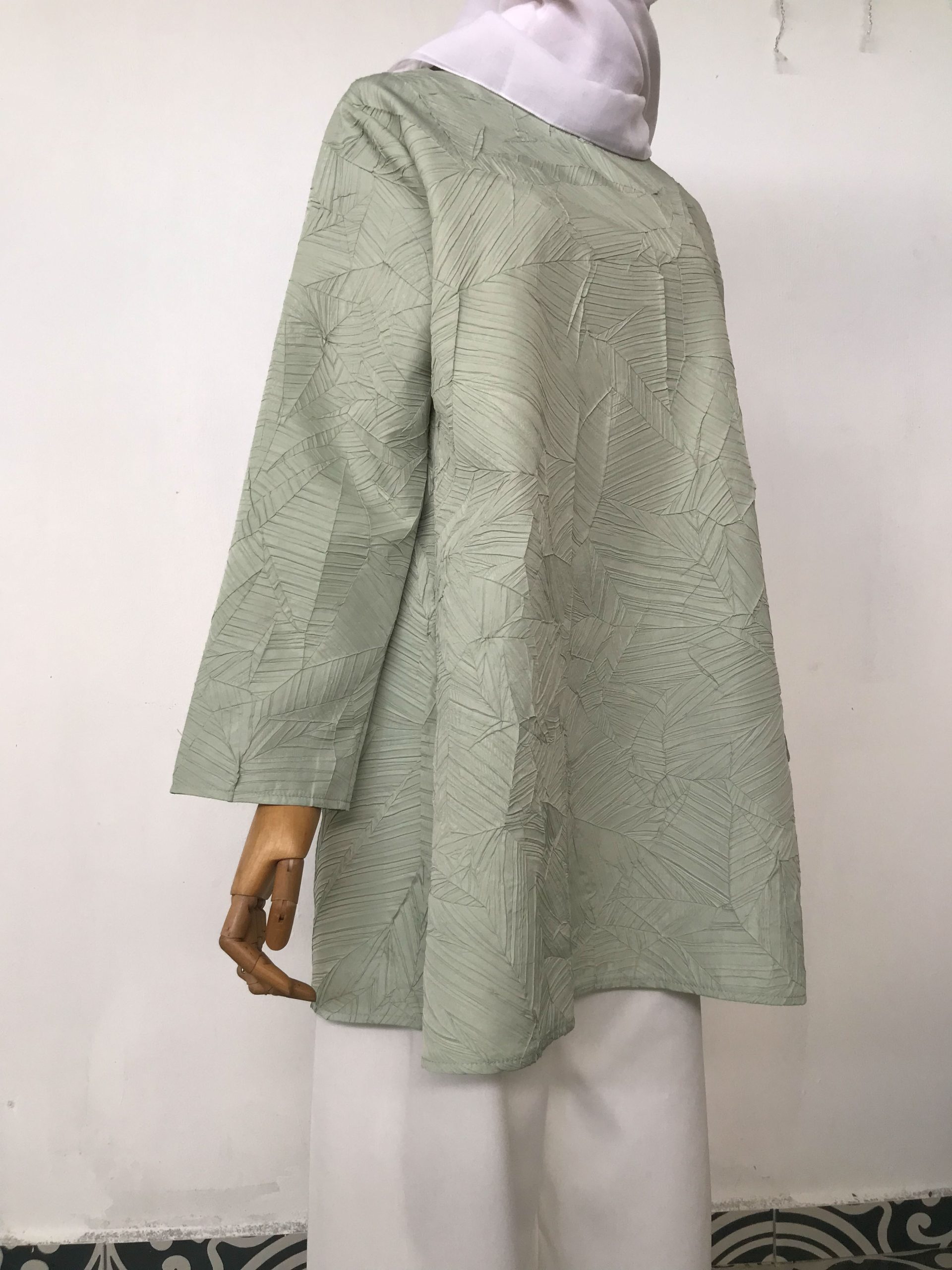 Tiara Ironless Tops in Honeydew - Image 3