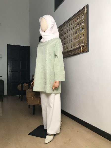 Tiara Ironless Tops in Honeydew