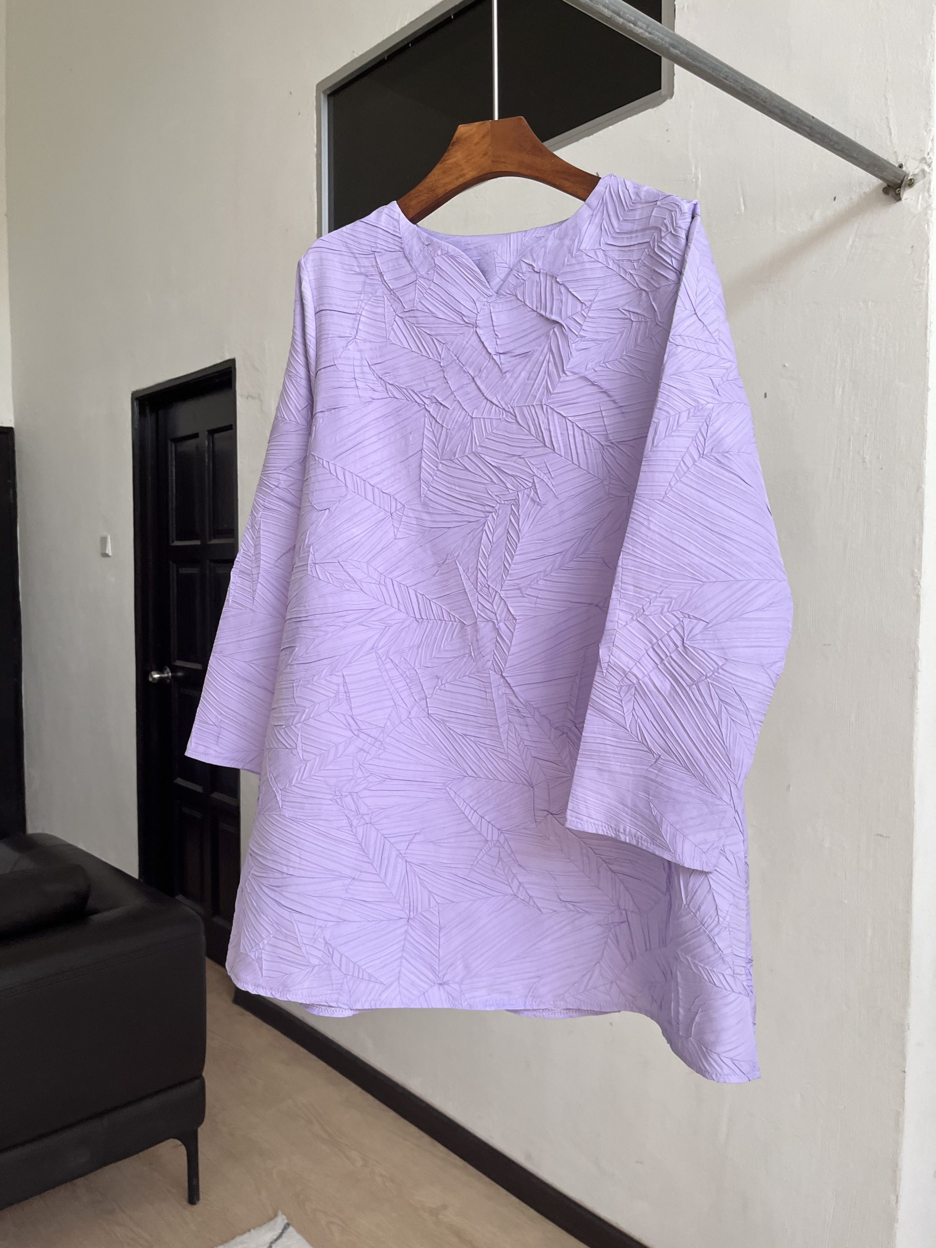 Tiara Ironless Tops in Lilac - Image 2