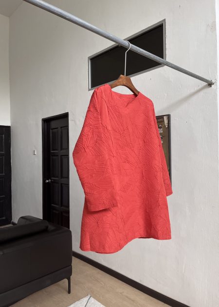 Tiara Ironless Tops in Red Orange