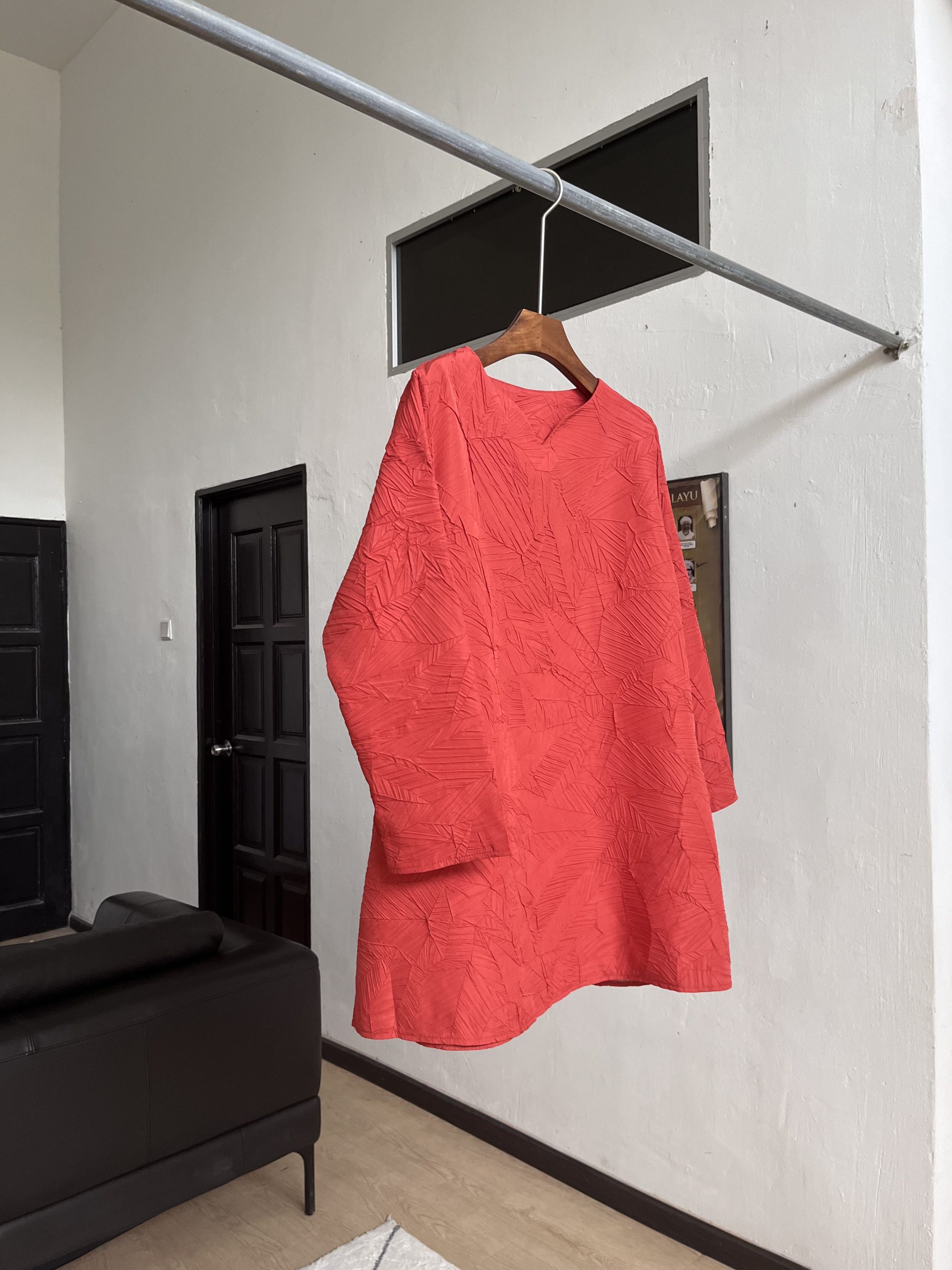 Tiara Ironless Tops in Red Orange