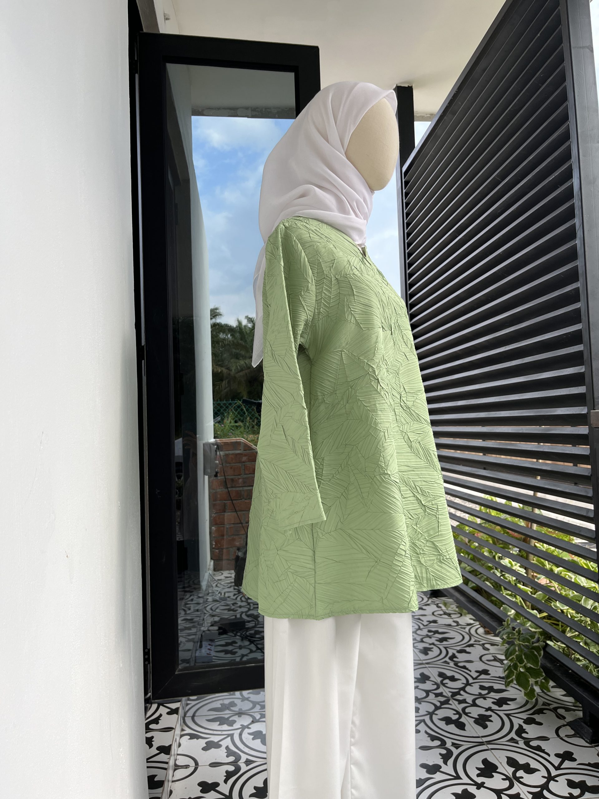 Tiara Ironless Tops in Apple Green - Image 4