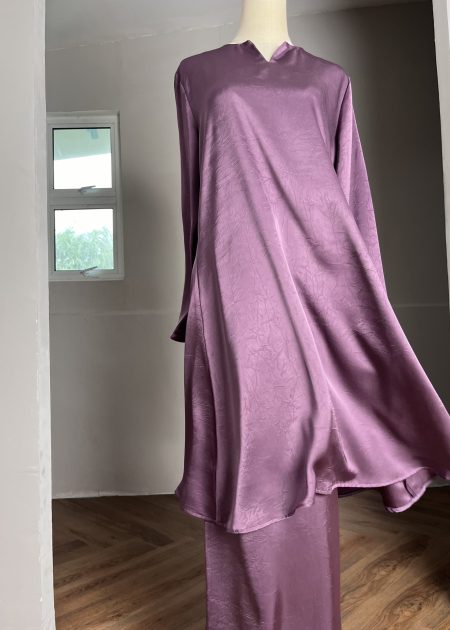 Crushed Mulberry Silk Klasik Kurung in Butterfly