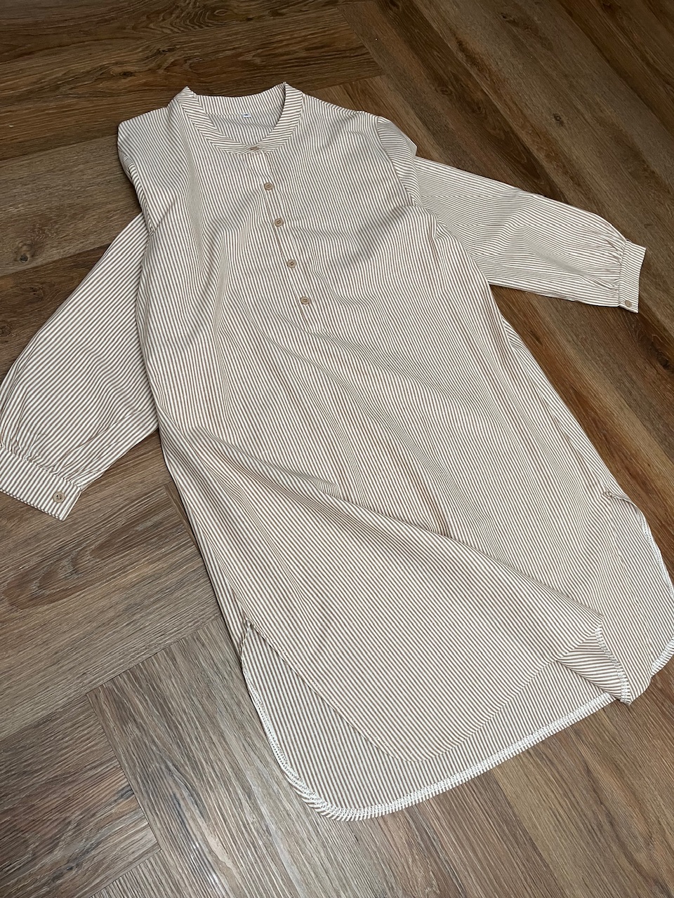 Aurora Stripe Tops in Latte - Image 3