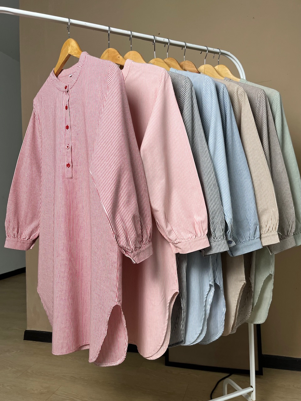 Aurora Stripe Tops in Latte - Image 9