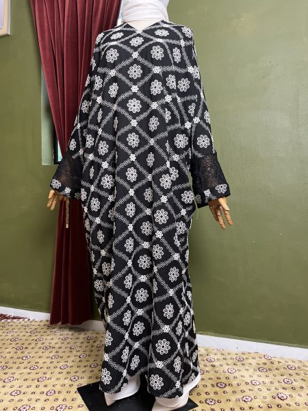 Warisan Sulam Embroidery Kaftan Dress 2.0 in Black