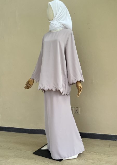 Qaseh Embroidery Kurung in Lotus Root Pink
