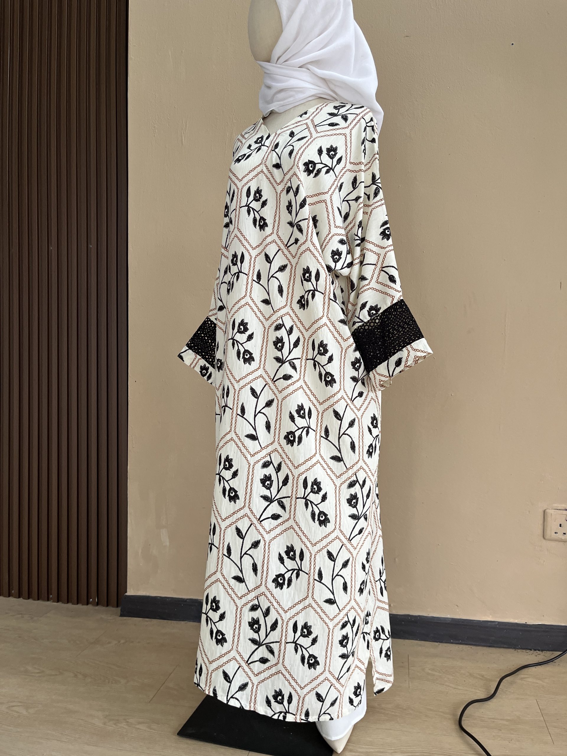 Lateefa Luxe Kaftan Dress in Black Vin