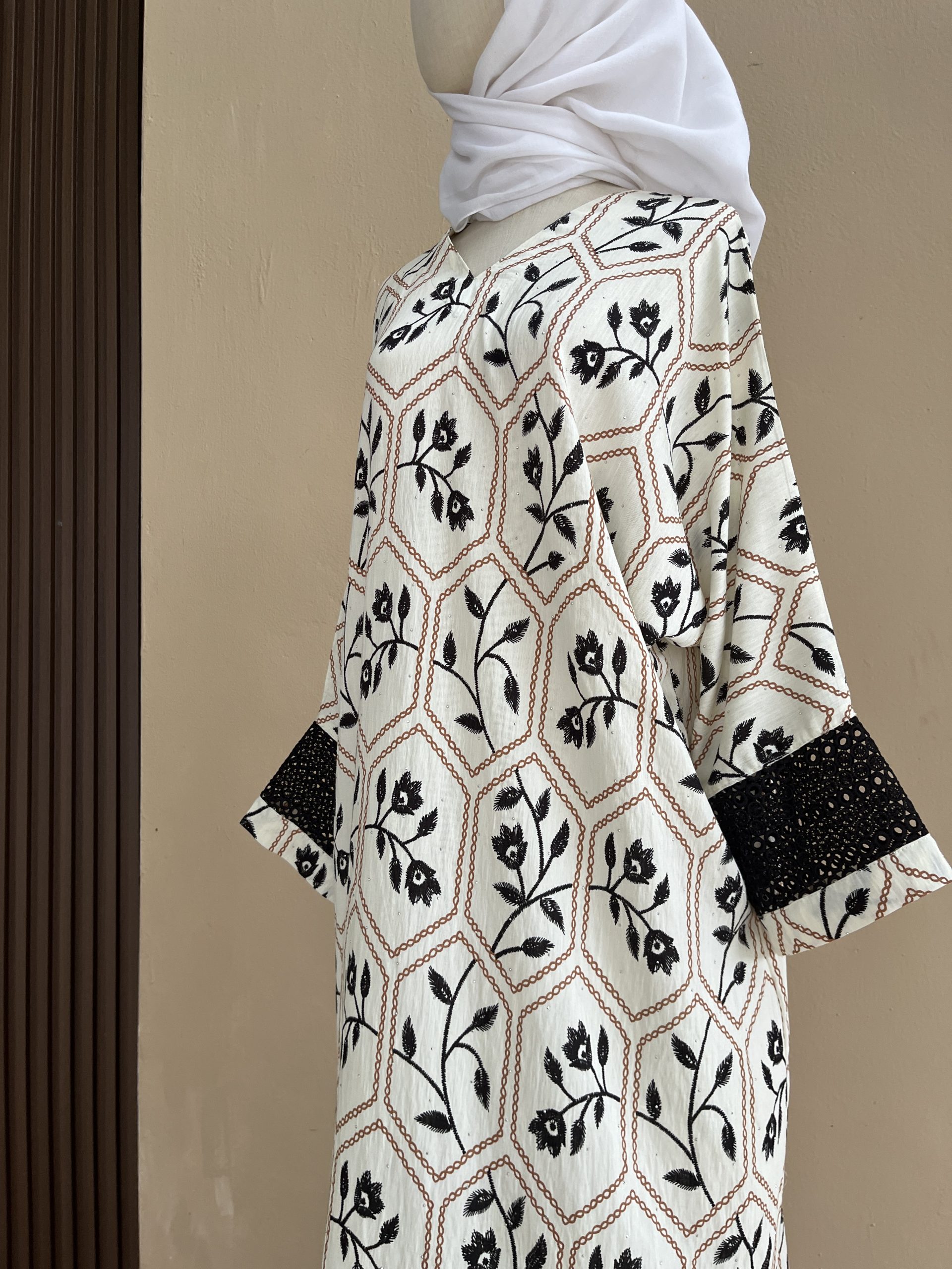 Lateefa Luxe Kaftan Dress in Black Vin - Image 2