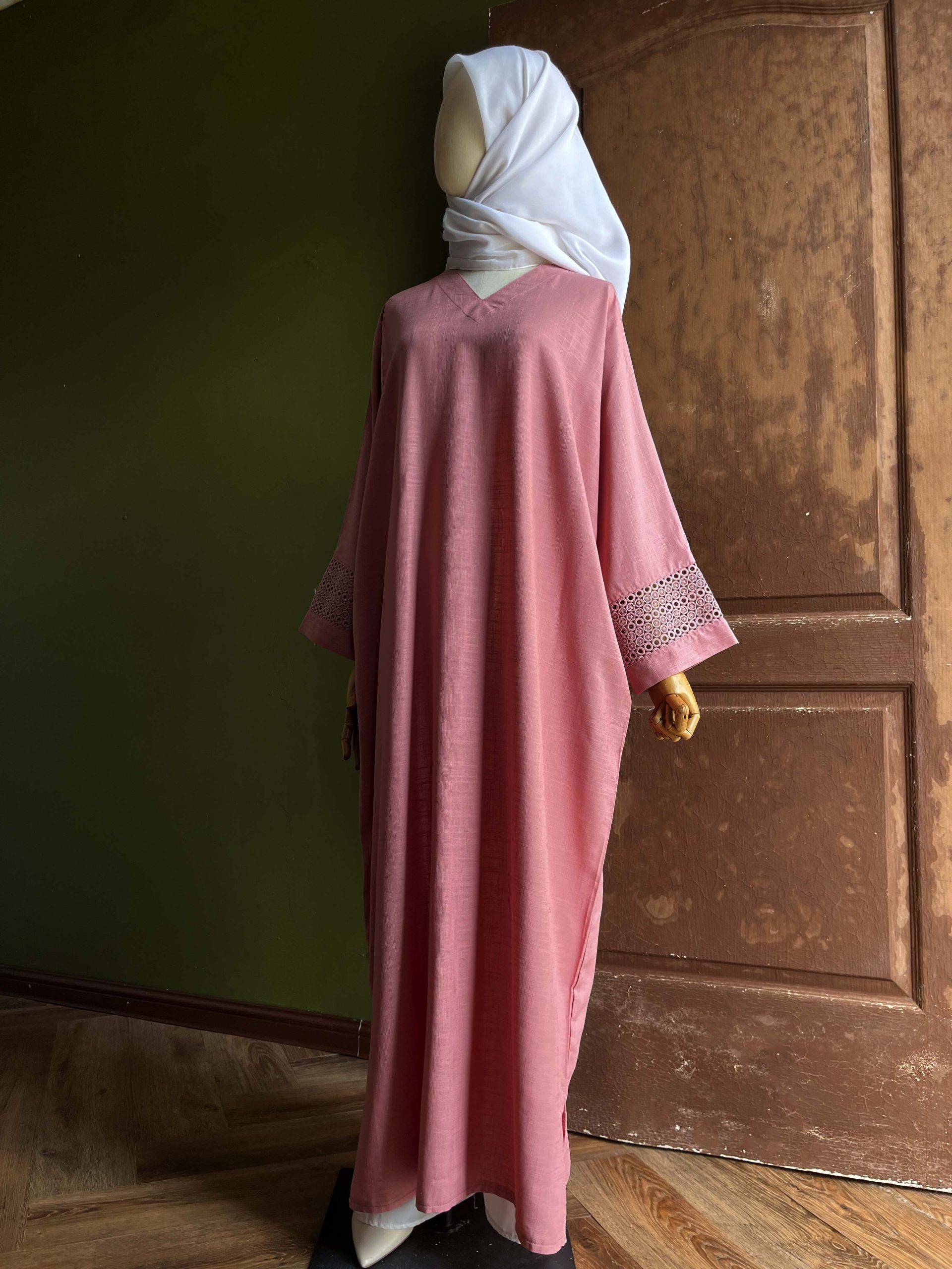 Ameera Exclusive Kaftan Luxe in Taffy Pink - Image 2