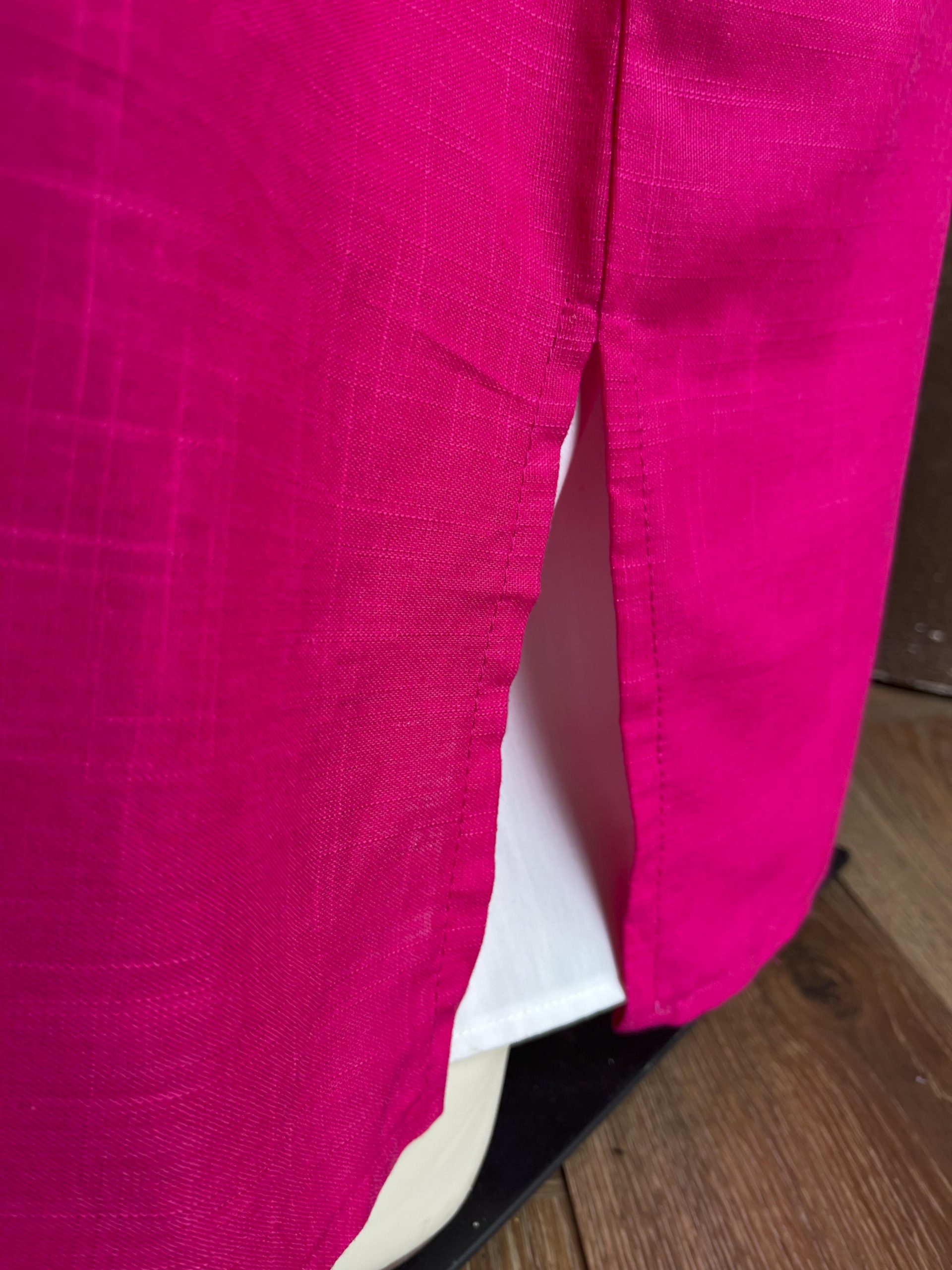 Ameera Exclusive Kaftan Luxe in Deep Pink - Image 3