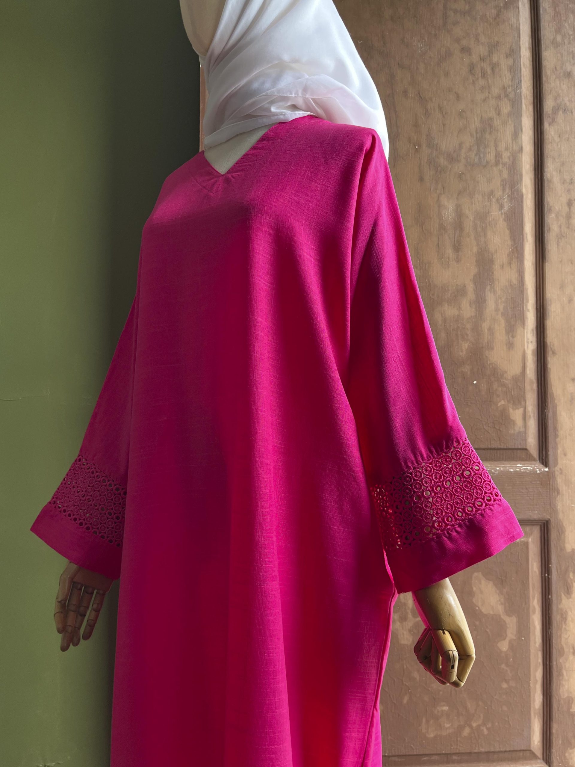 Ameera Exclusive Kaftan Luxe in Deep Pink - Image 2