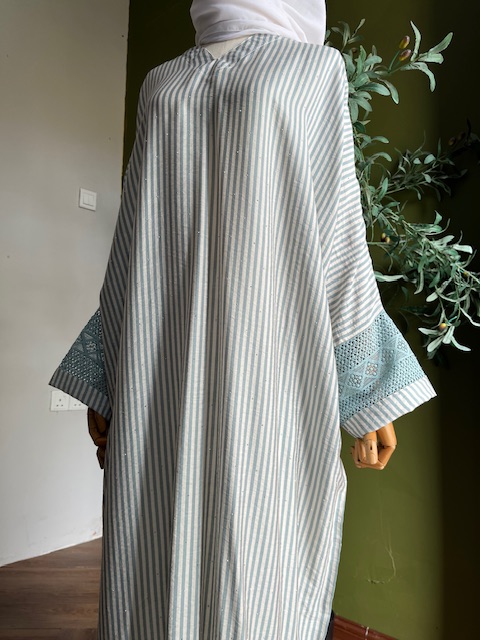 Serene Luxed Kaftan Lace in Dusty mint - Image 3