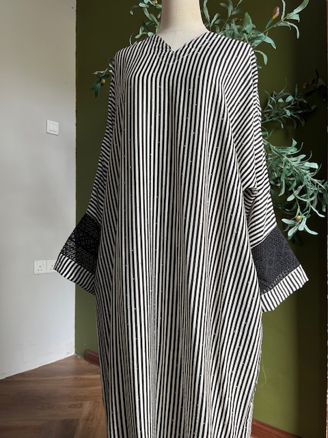 Serene Luxed Kaftan Lace in Black - Image 3