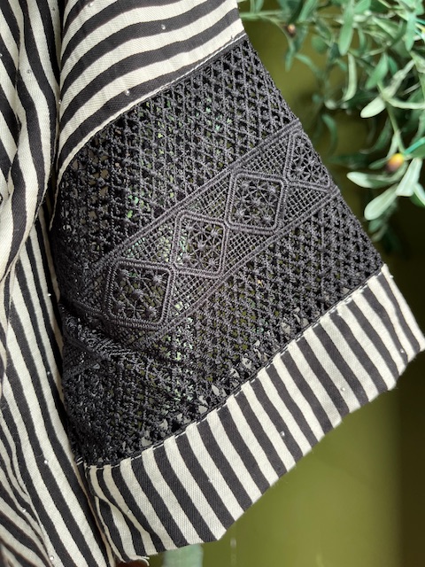 Serene Luxed Kaftan Lace in Black - Image 6