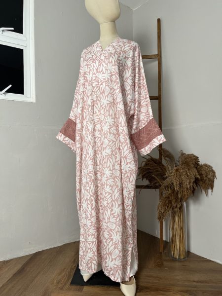Lumiera Luxe Kaftan Dress in Candy Blossom