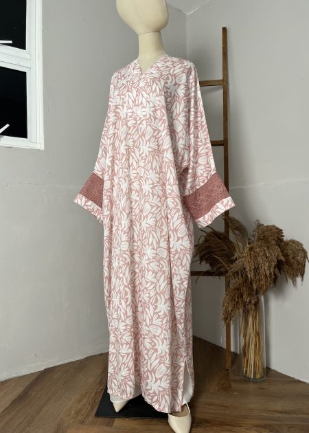 Lumiera Luxe Kaftan Dress in Candy Blossom