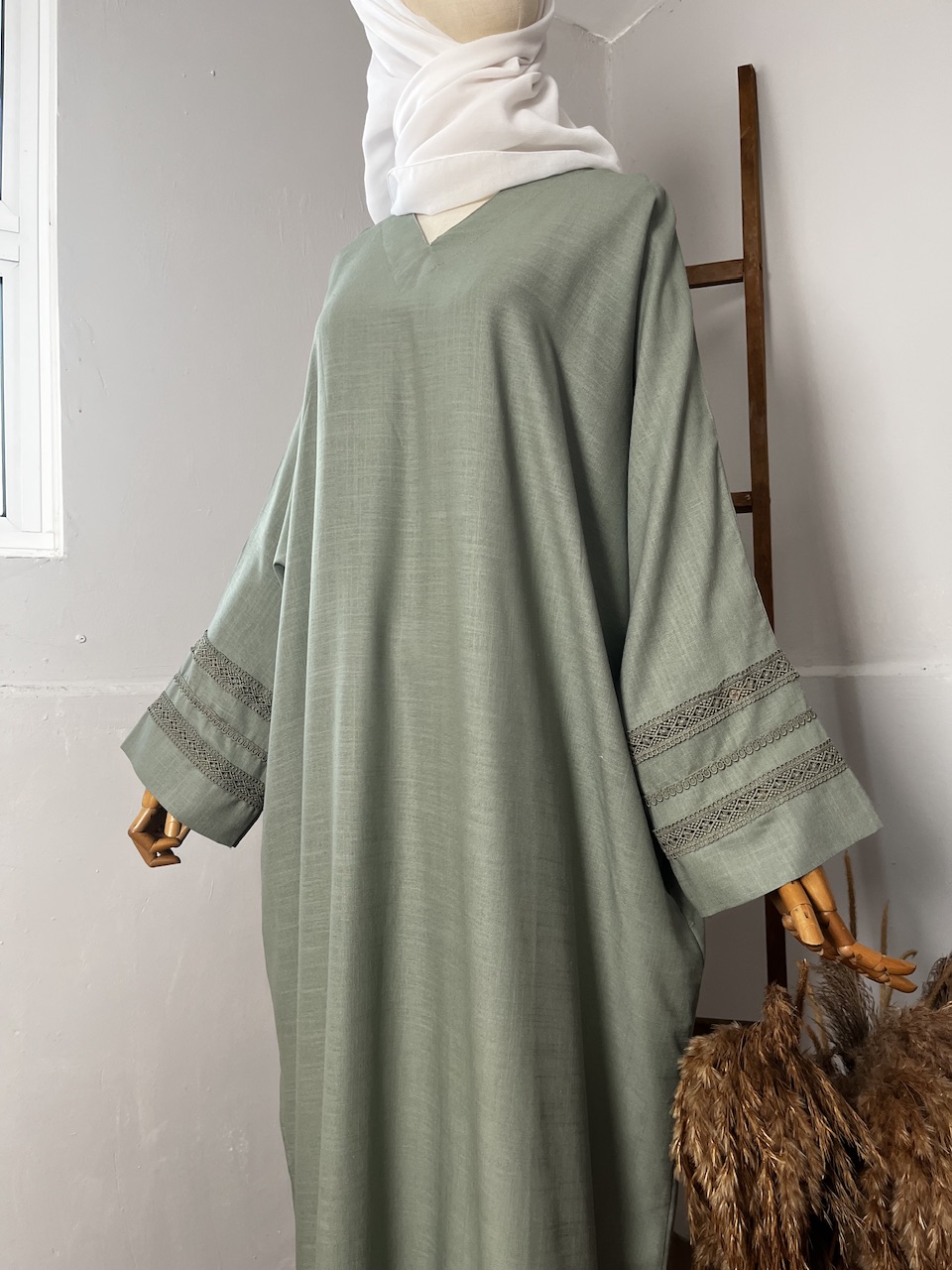 Ameera Exclusive Kaftan Luxe in Sage Green - Image 4