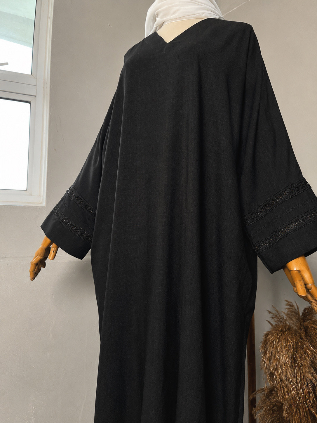 Ameera Exclusive Kaftan Luxe in Black [DL]